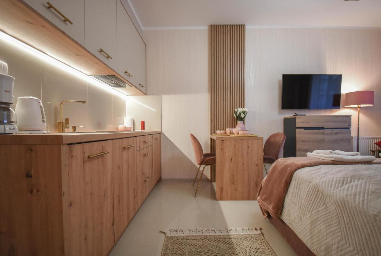 Apartamenty Na Wyspie - Villa Pegaz - Parking Свиноуйсьце Экстерьер фото