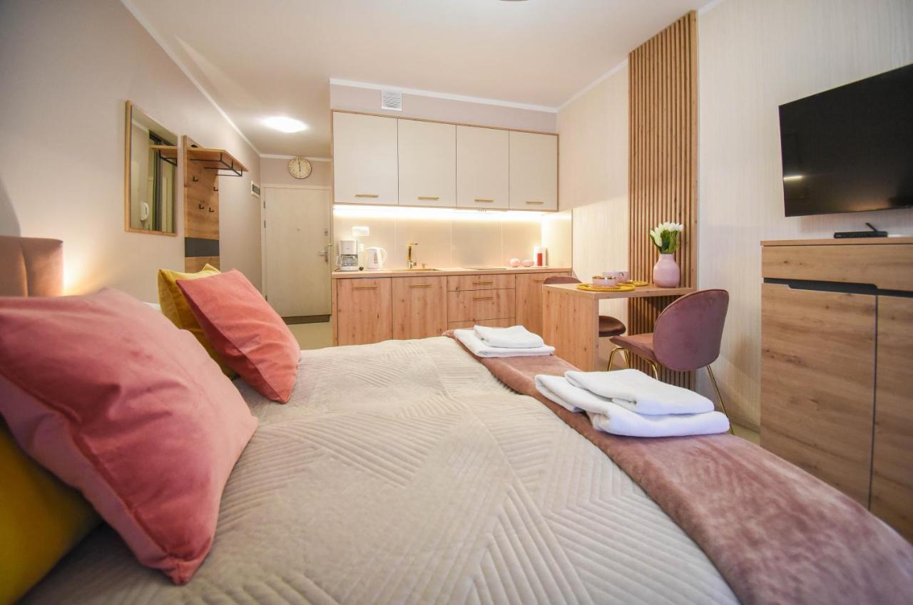 Apartamenty Na Wyspie - Villa Pegaz - Parking Свиноуйсьце Экстерьер фото