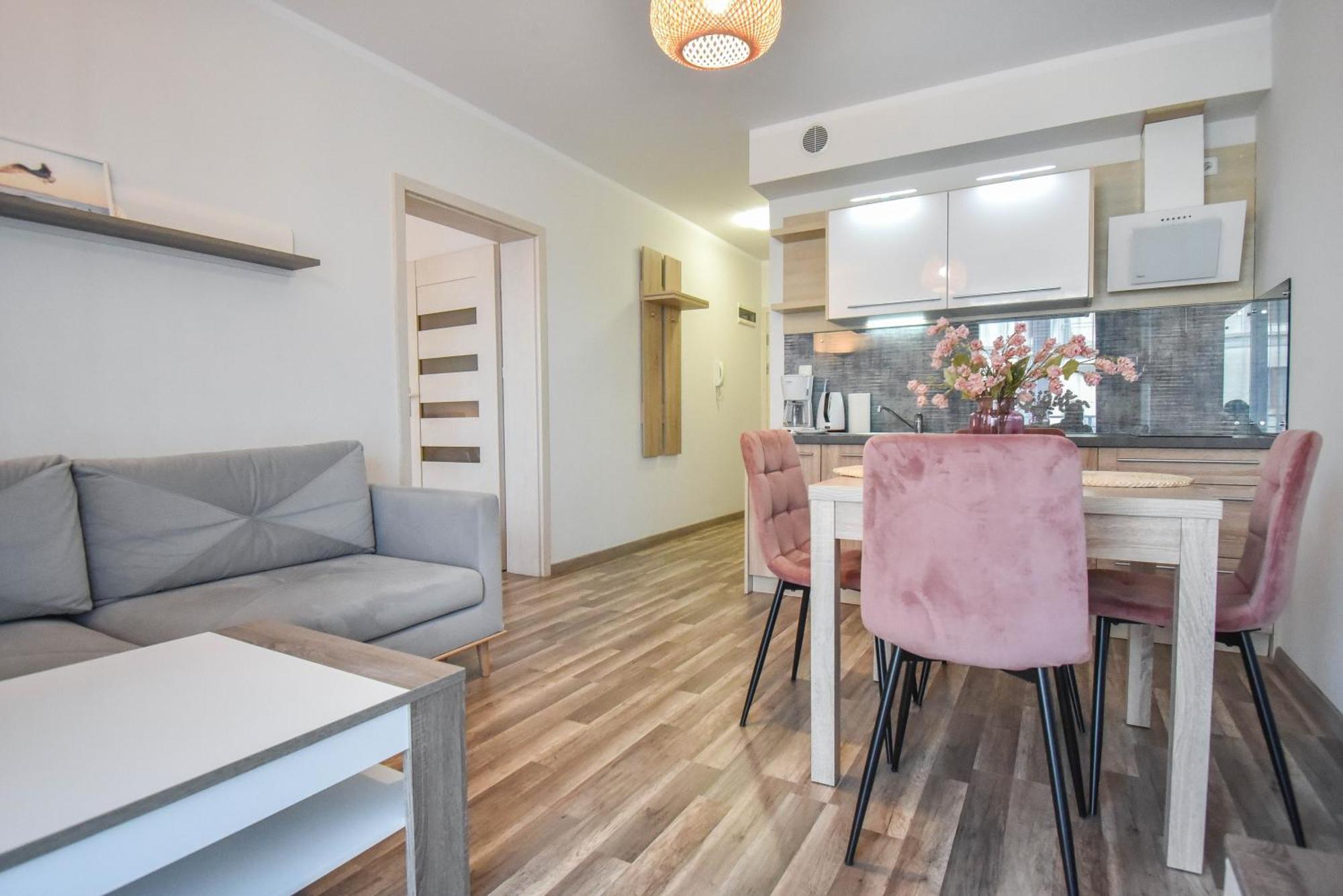 Apartamenty Na Wyspie - Villa Pegaz - Parking Свиноуйсьце Экстерьер фото